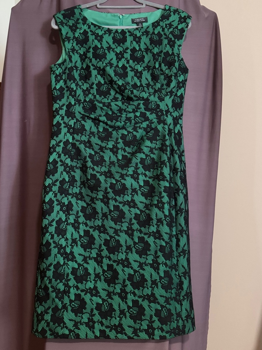 Tahari ASL Green and Black Floral Midi Dress